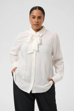 Charger l'image dans la galerie, Kaffe - Blouse - Chalk - 10584359
