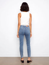 Charger l'image dans la galerie, Charlie B - Jeans - Bleu Moyen - C5628J/431A
