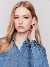 Charger l&#39;image dans la galerie, Charlie B - Blouse - Denim - C4549-249

