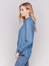 Charger l&#39;image dans la galerie, Charlie B - Blouse - Denim - C4549-249
