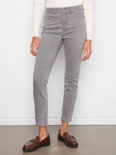 Charger l'image dans la galerie, Charlie B - Jeans - Gris Fumé - C5628-551A
