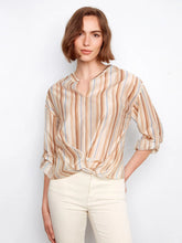 Charger l'image dans la galerie, Charlie B - Blouse - Brownie - C4495RR/557C
