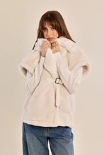Charger l'image dans la galerie, Molly Bracken - Veste Fourrure - Écru - HA109BEH

