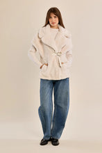 Charger l'image dans la galerie, Molly Bracken - Veste Fourrure - Écru - HA109BEH
